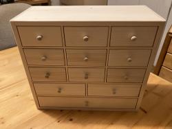 Petit meuble de rangement 12 tiroirs en bois