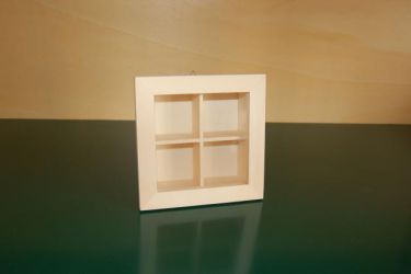 Petite vitrine  miniatures en bois en bois