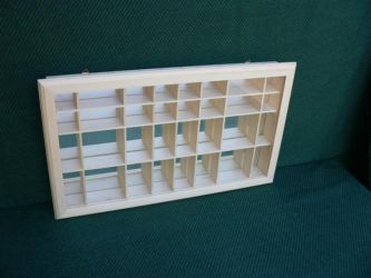 Vitrine  miniatures en bois en bois