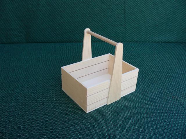 Petit panier en bois en bois